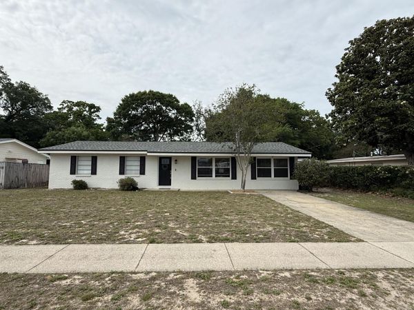 131 NE Clements Street, Fort Walton Beach, FL 32548
