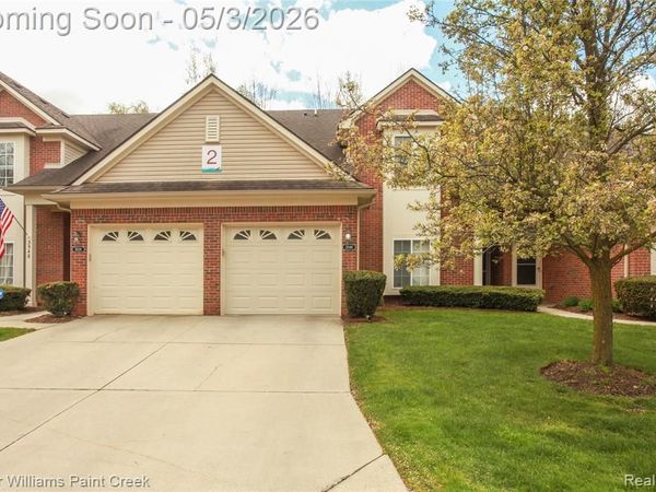 3546 Eagle Creek Drive, Shelby Twp, MI 48317