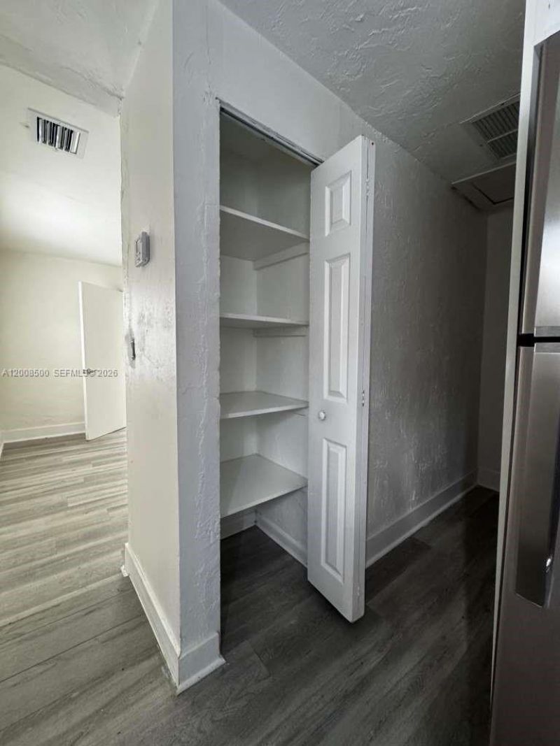 1121 NW 40th St, Unit 1, Miami, FL 33127 Photo