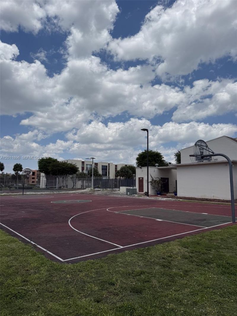 9411 SW 4th St , Unit 111, Miami, FL 33174 Photo