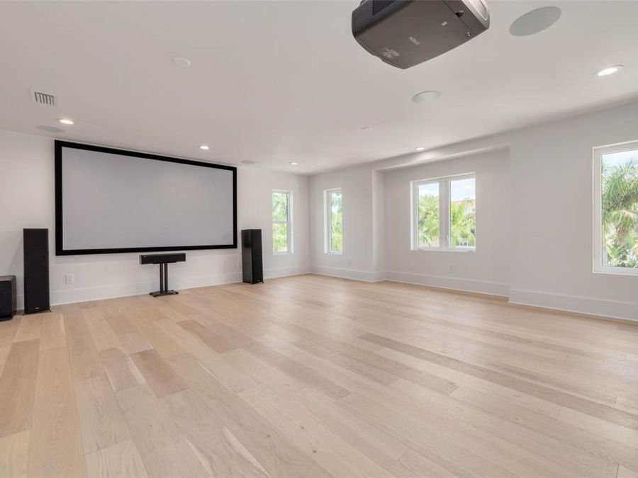 Property Image 79