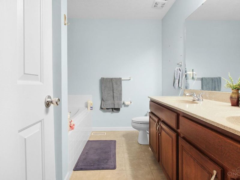 725 Sonya Lane, Monroe, OH 45050 Photo 23
