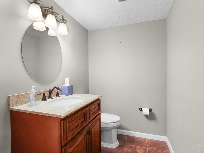 725 Sonya Lane, Monroe, OH 45050 Photo 31