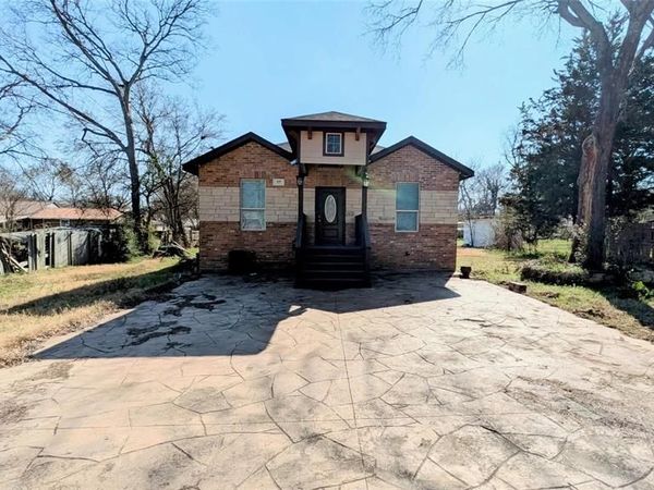 409 Giles Street, Mineola, TX 75773