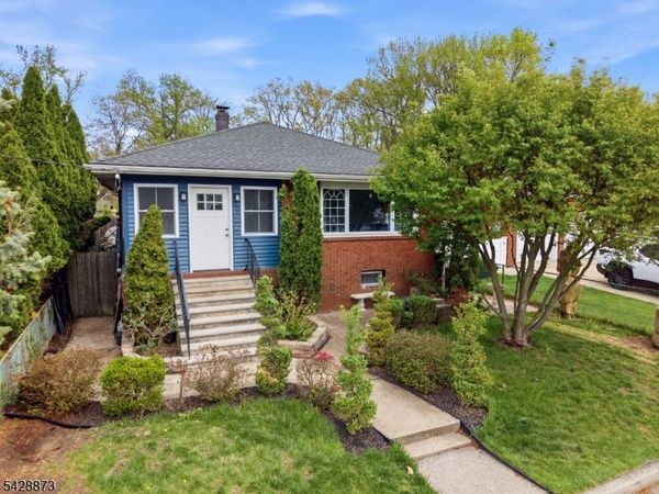 5 Rhode St, Sayreville, NJ 08872