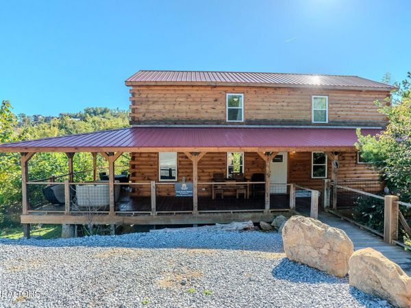 567 Edgewood Drive , Gatlinburg, TN 37738