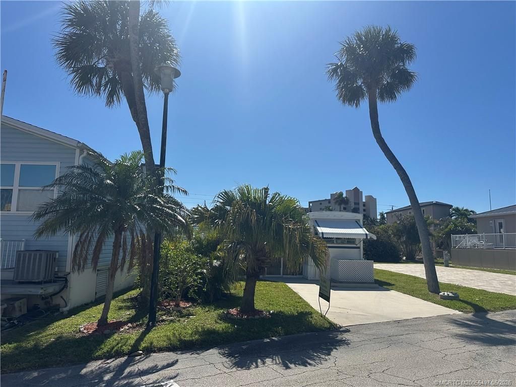 10725 S Ocean Drive, Unit 468, Jensen Beach, FL 34957 Photo