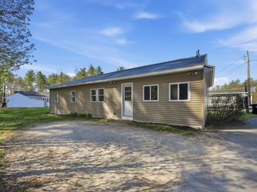 31 Page Road, Unit 14, Litchfield, NH 03052