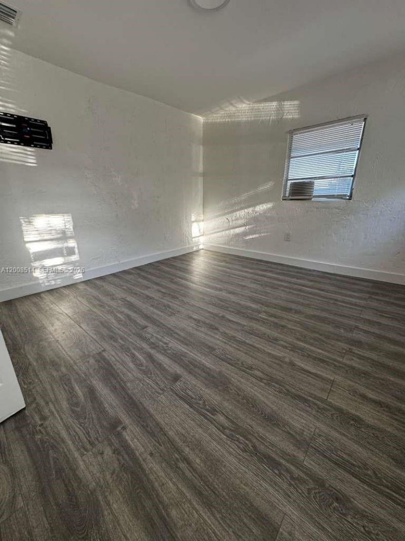 1121 NW 40th St, Unit 2, Miami, FL 33127 Photo
