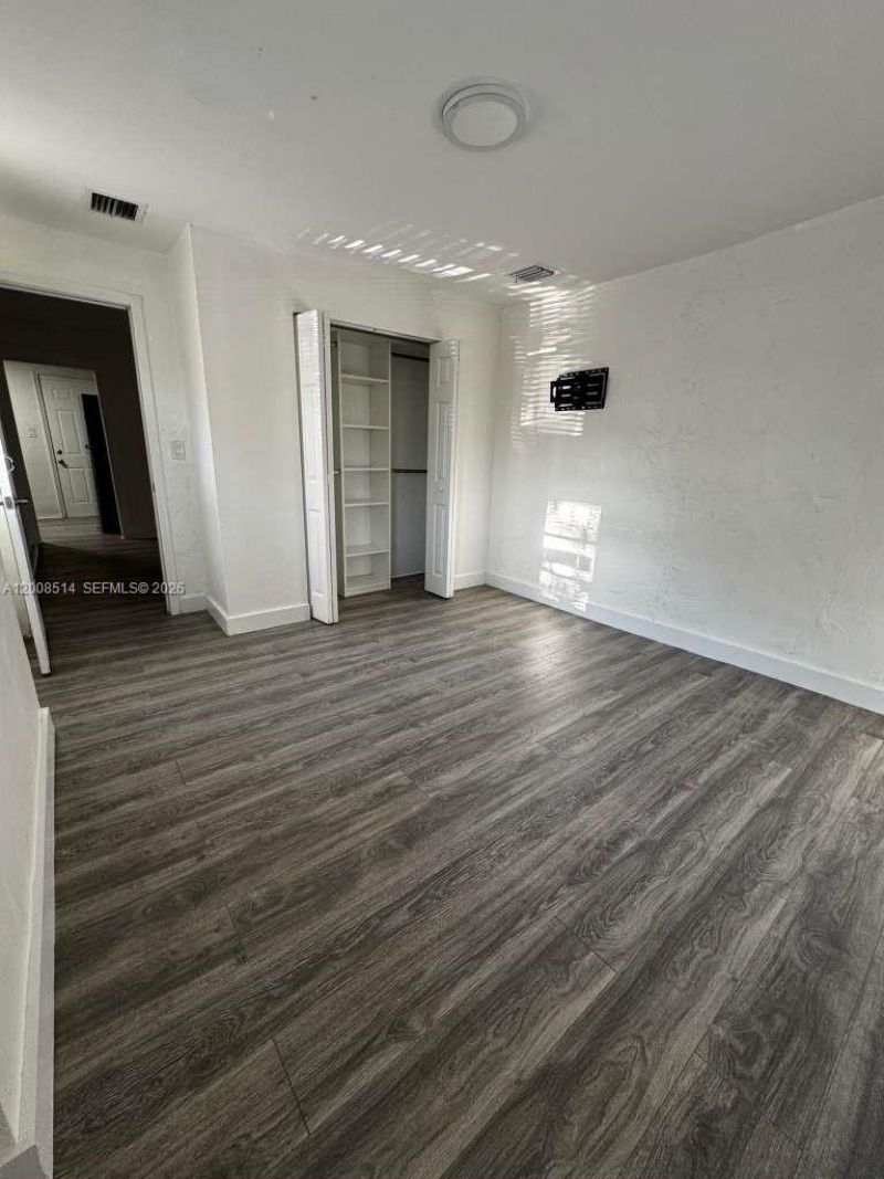 1121 NW 40th St, Unit 2, Miami, FL 33127 Photo
