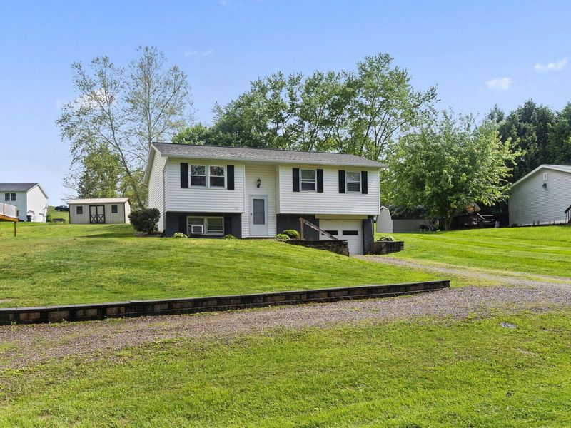 6415 Tanglewood Drive, Nashport, OH 43830 Photo 4