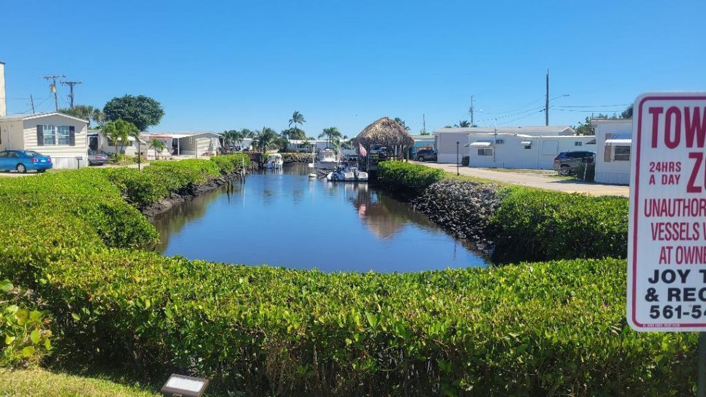 25 S Loafing Street, Unit 25, Hypoluxo, FL 33462 Photo