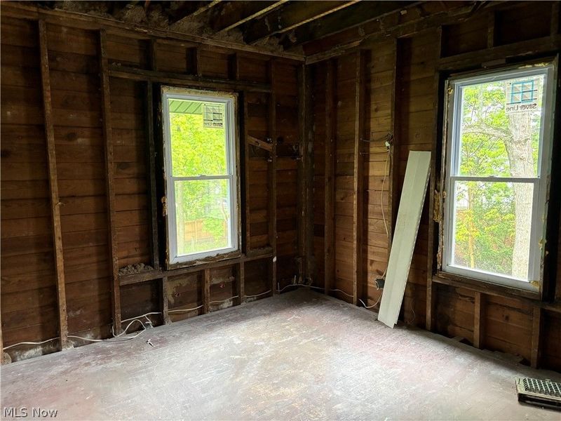 112 Burton Avenue, Akron, OH 44302 Photo 12