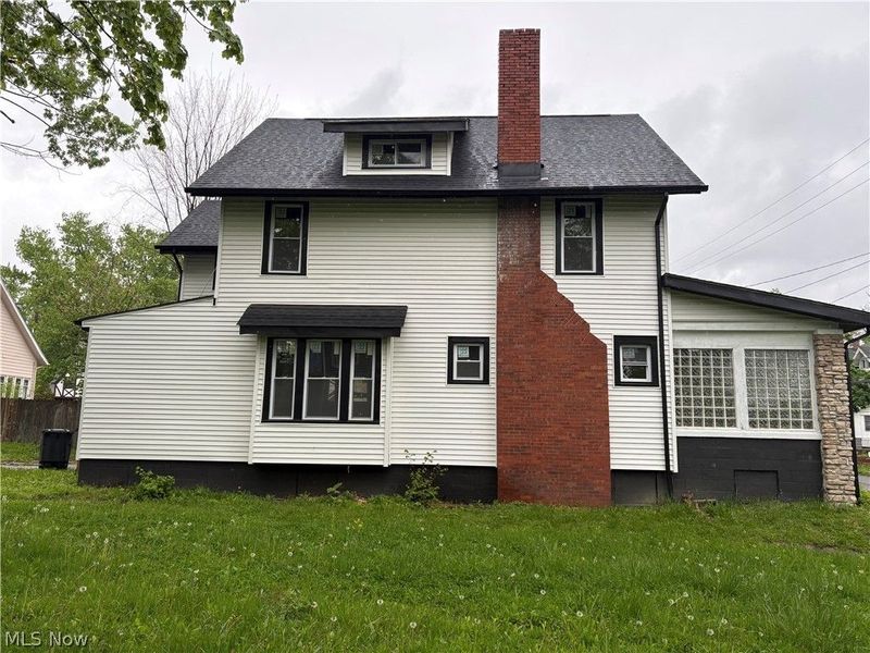 112 Burton Avenue, Akron, OH 44302 Photo 6