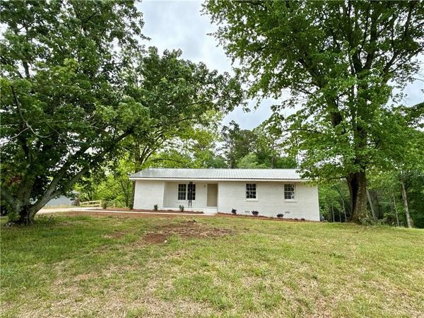 329 Church Street , Pendergrass, GA 30567