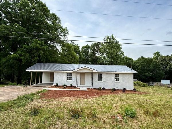 407 Church Street , Pendergrass, GA 30567