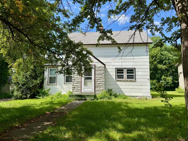 915 6th Avenue E, Alexandria, MN 56308