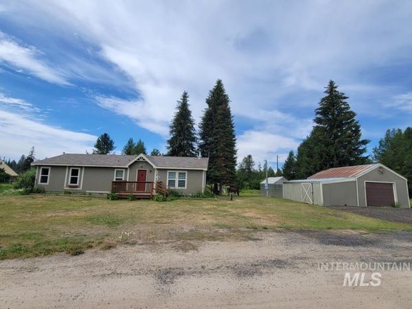 35 Atkin Lane, Cascade, ID 83611