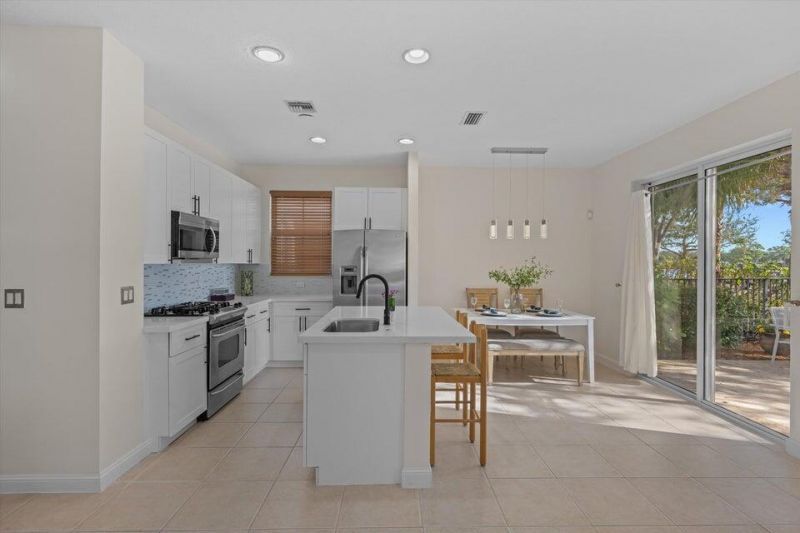 546 Tomahawk Court, Palm Beach Gardens, FL 33410 Photo