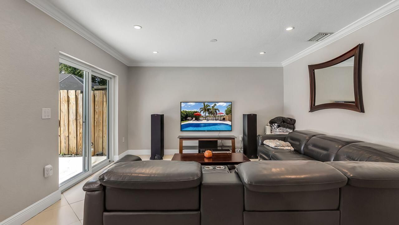 12252 NW 32nd Manor, Sunrise, FL 33323 Photo