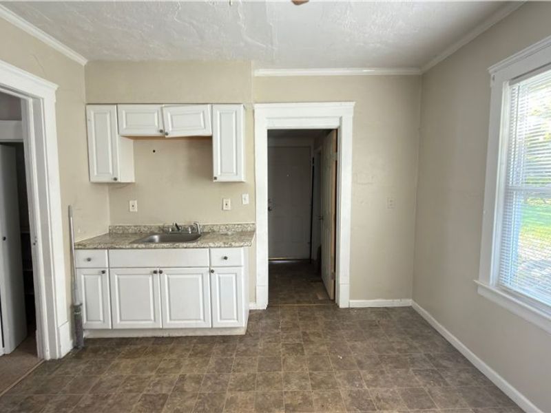 10706 Reno Avenue, Cleveland, OH 44105 Photo 6
