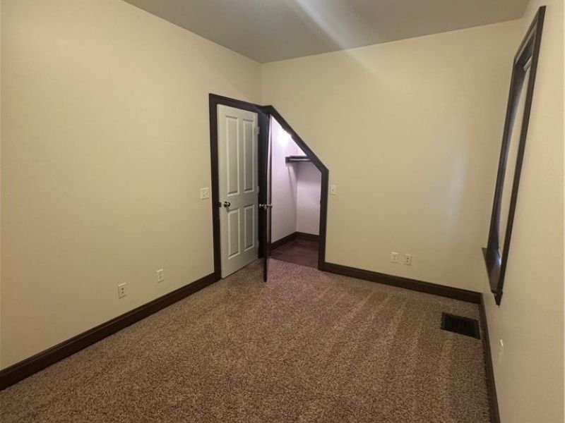 8506 Nowlen Street, Mentor, OH 44060 Photo 12