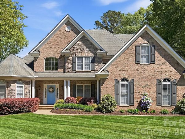 7142 Three Wood Drive, Matthews, NC 28104