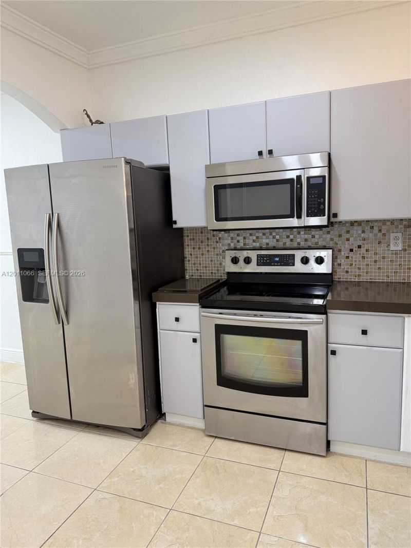 7070 NW 177th St , Unit 107-10, Hialeah, FL 33015 Photo