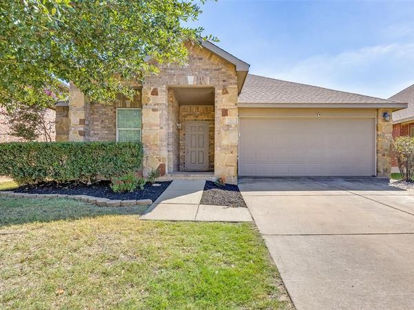 2208 Cavalry Drive, Fort Worth, TX 76177