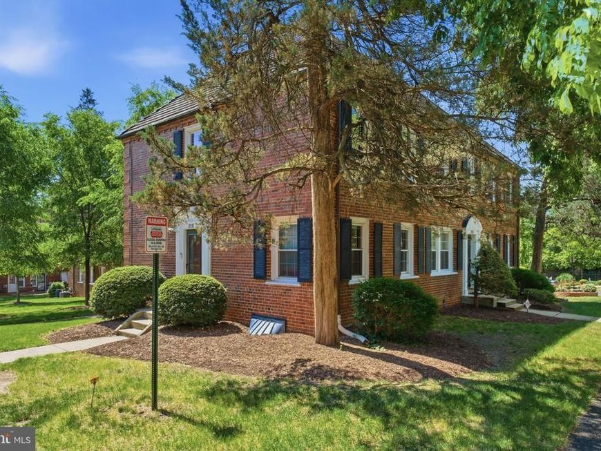 2118 Suitland Terrace Se, Washington, DC 20020 Main Photo