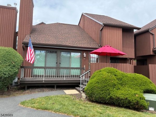 53 Taurus Dr, Hillsborough, NJ 08844