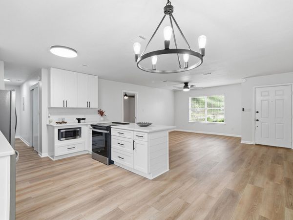 155 Westview Avenue, Valparaiso, FL 32580