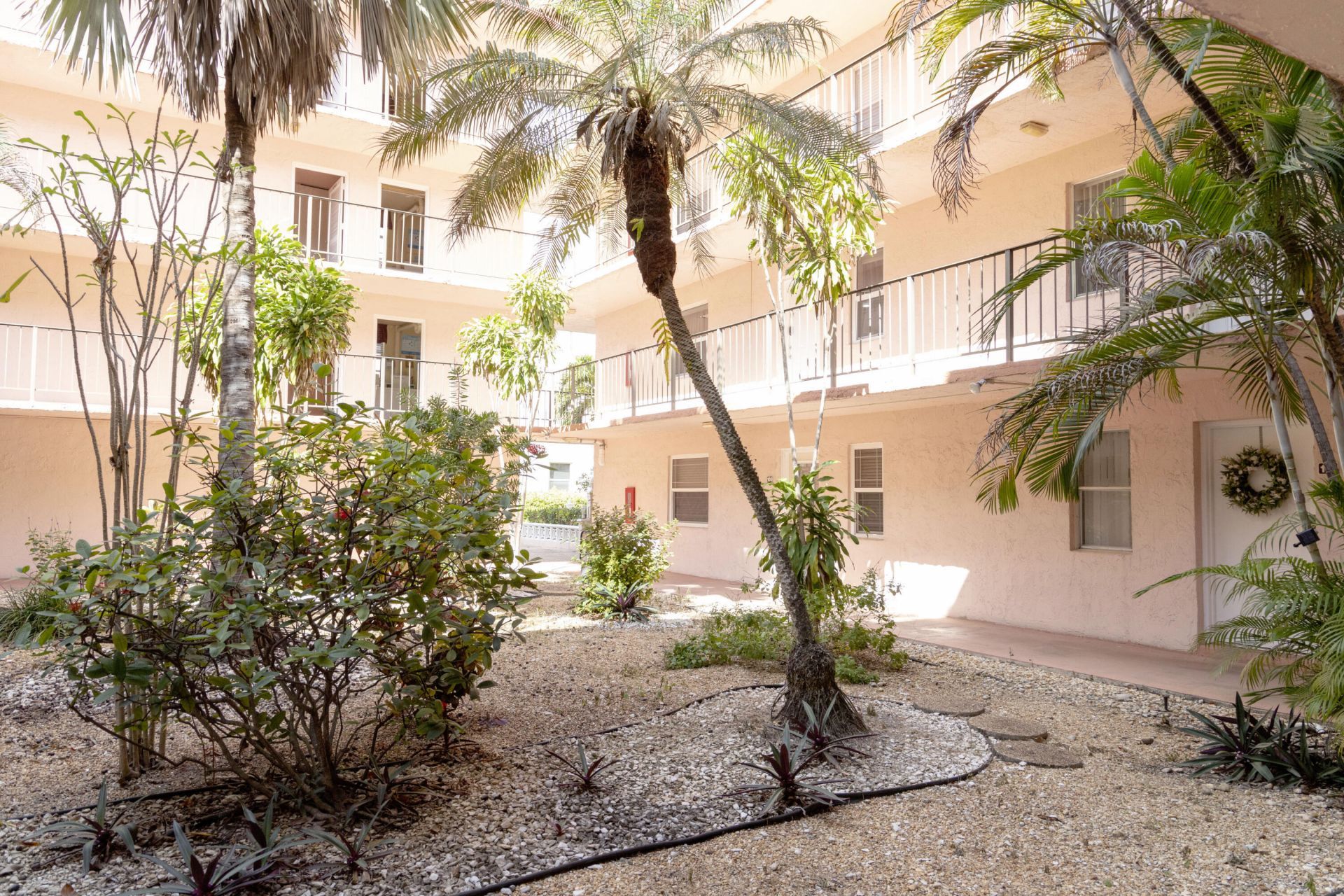 2851 Somerset Drive, Unit 116 E, Lauderdale Lakes, FL 33311 Photo