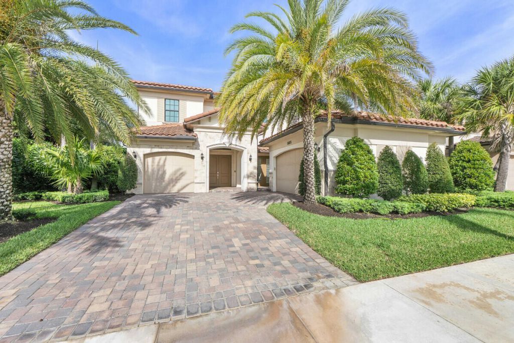 8685 Parkland Bay Drive, Parkland, FL 33076 Photo
