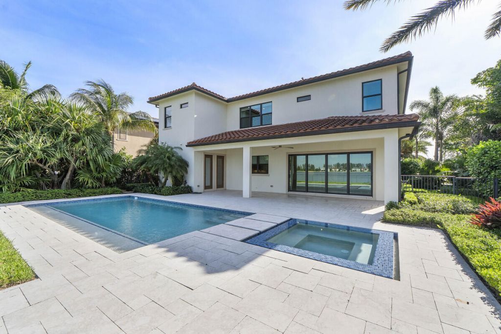 8685 Parkland Bay Drive, Parkland, FL 33076 Photo