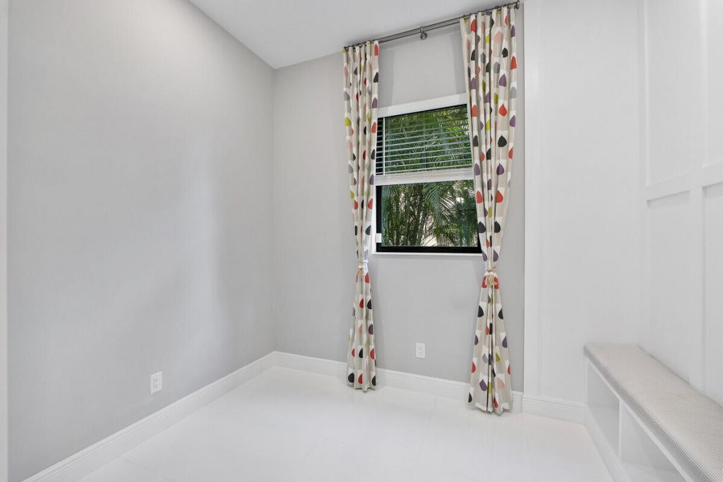 8685 Parkland Bay Drive, Parkland, FL 33076 Photo