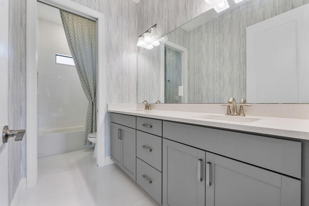 8685 Parkland Bay Drive, Parkland, FL 33076 Photo