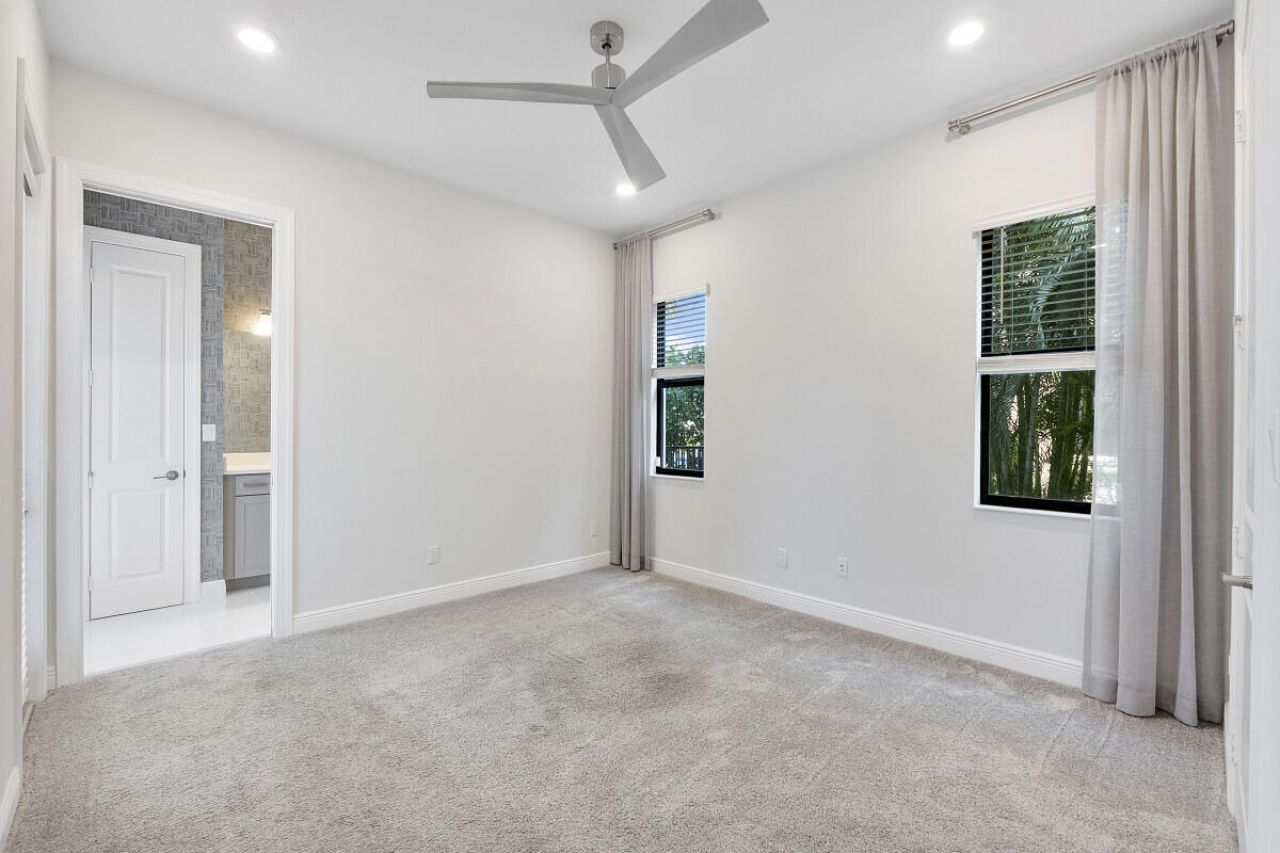 8685 Parkland Bay Drive, Parkland, FL 33076 Photo
