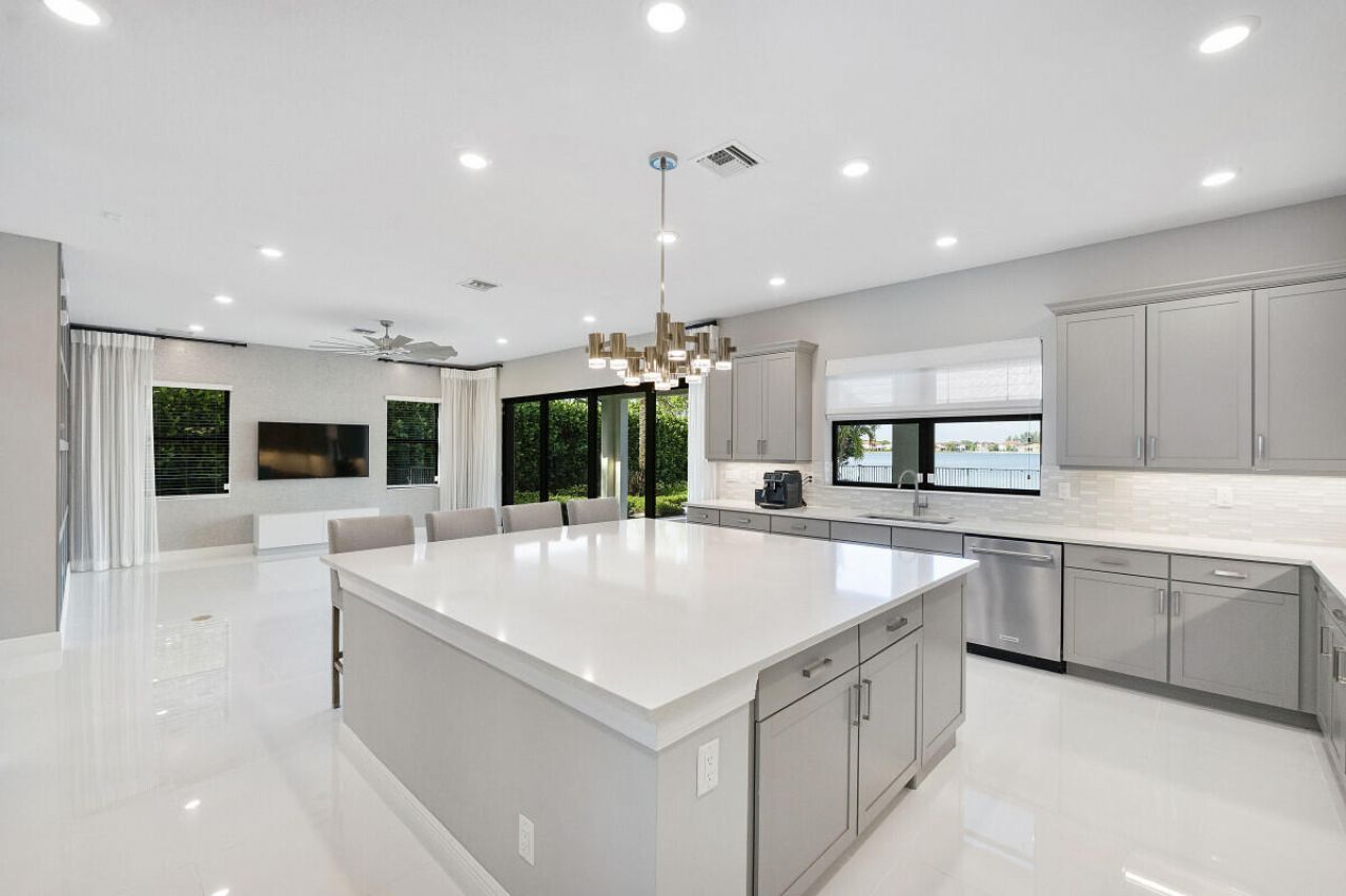8685 Parkland Bay Drive, Parkland, FL 33076 Photo