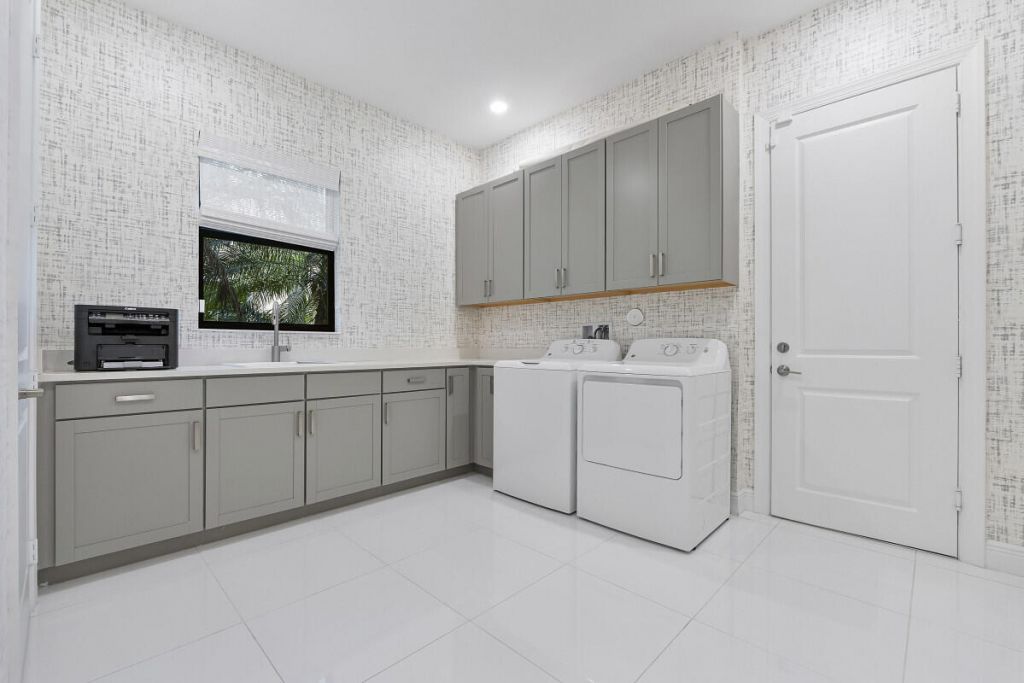 8685 Parkland Bay Drive, Parkland, FL 33076 Photo