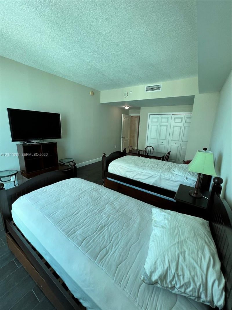 2101 Brickell Ave , Unit 3205, Miami, FL 33129 Photo