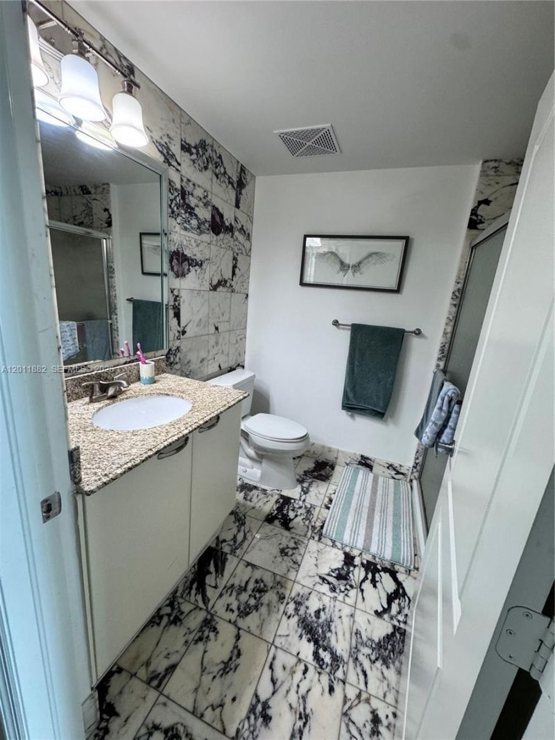 2101 Brickell Ave, Unit 3205, Miami, FL 33129 Photo