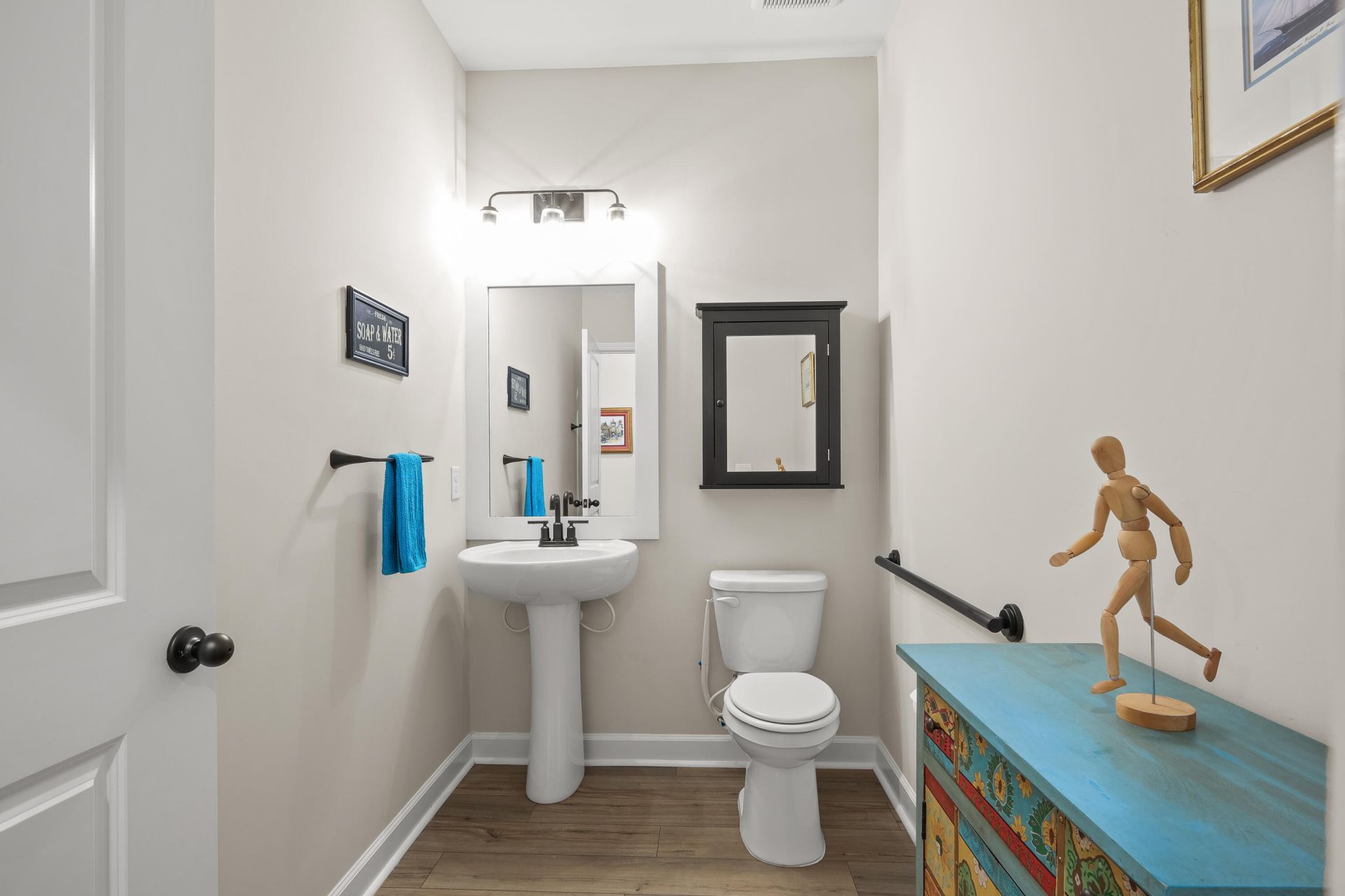 4205 Hollow Wind Way Photo 8