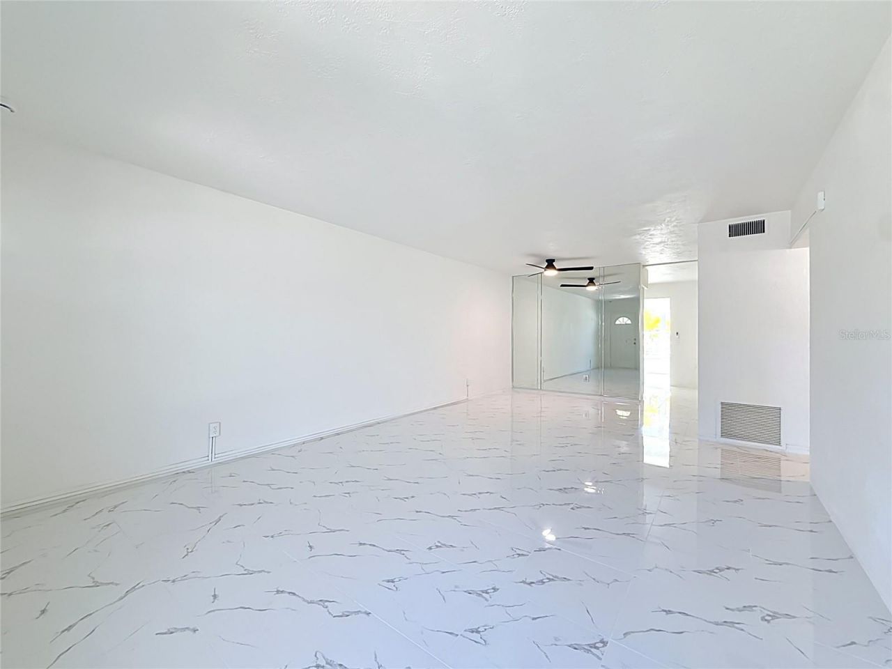 4295 58th Way N, Unit 1604, Kenneth City, FL 33709 Photo