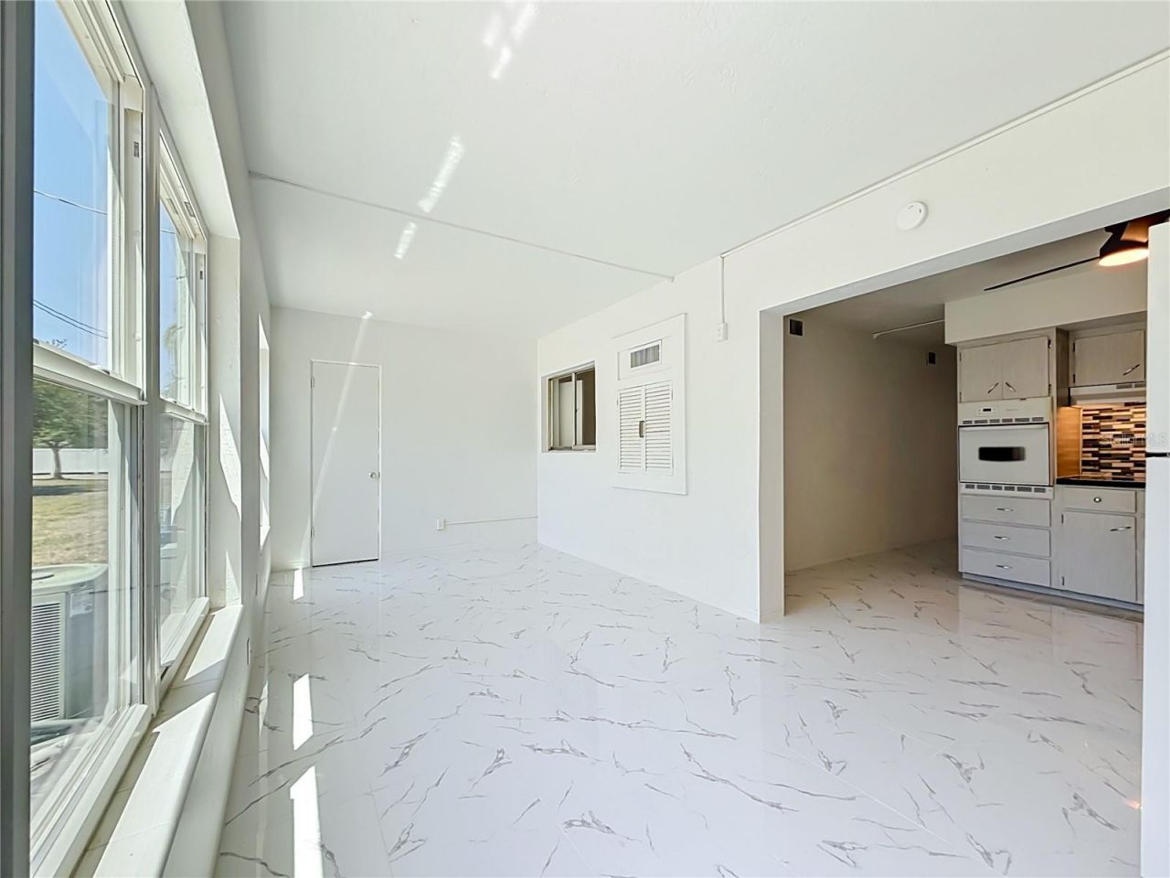 4295 58th Way N, Unit 1604, Kenneth City, FL 33709 Photo