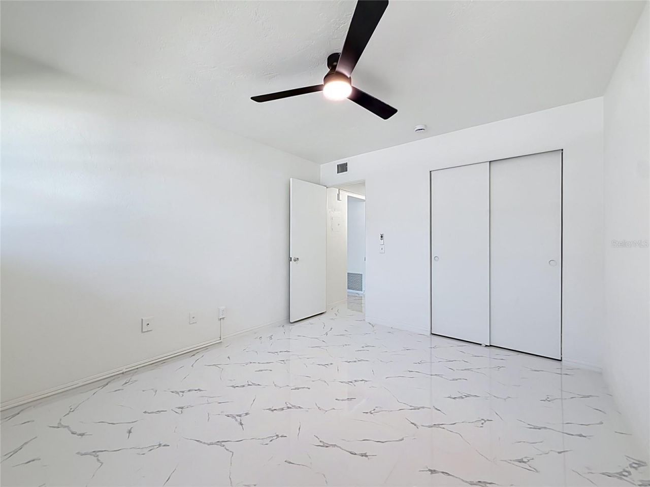4295 58th Way N, Unit 1604, Kenneth City, FL 33709 Photo