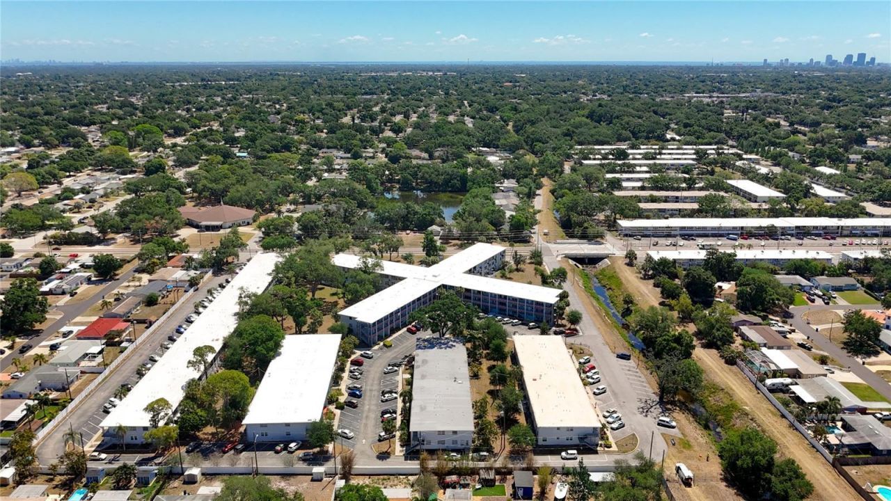 4295 58th Way N, Unit 1604, Kenneth City, FL 33709 Photo