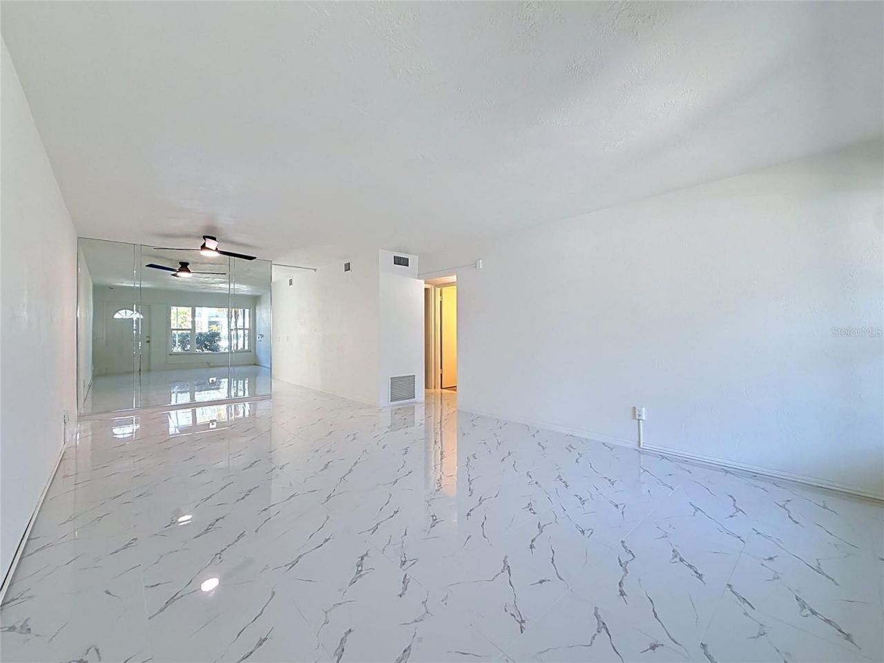 4295 58th Way N, Unit 1604, Kenneth City, FL 33709 Photo