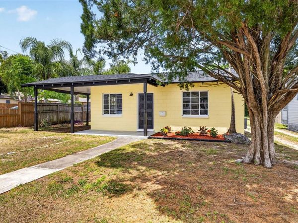 834 E LIME STREET , LAKELAND, FL 33801
