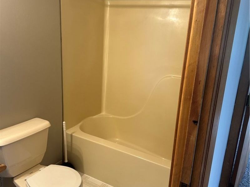 10095 Johnnycake Ridge Rd , Concord Township, OH 44077 Photo 8